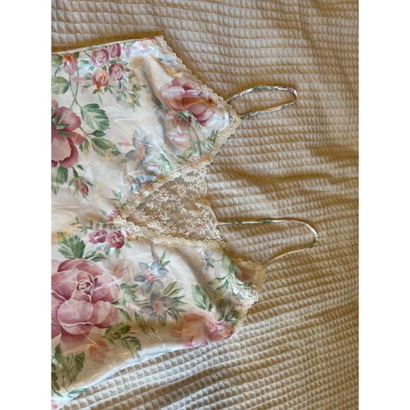 VTG Silky Textured Lace Trim V Neck Pink & Green Floral Mini Slip Dress XS - Picture 6 of 9